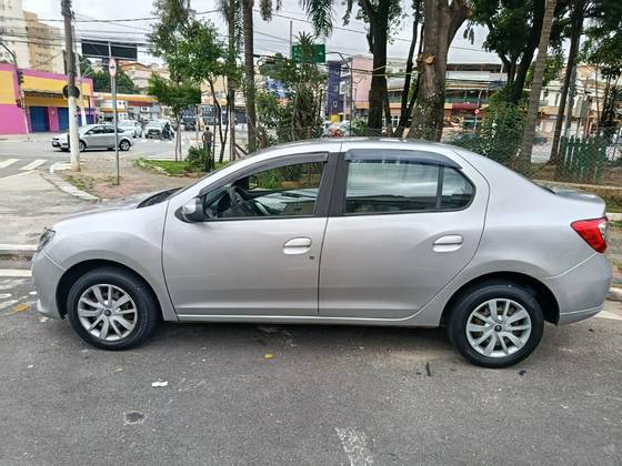 RENAULT LOGAN 1.6 EXPRESSION 8V FLEX 4P MANUAL